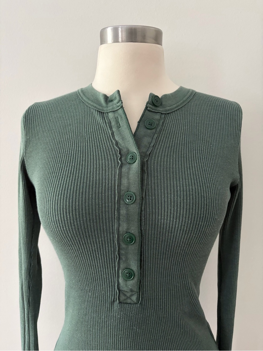 aerie Henley Essential Layering T-Shirt Ribbed Long-Sleeve Green S Cabincore - Picture 3 of 8